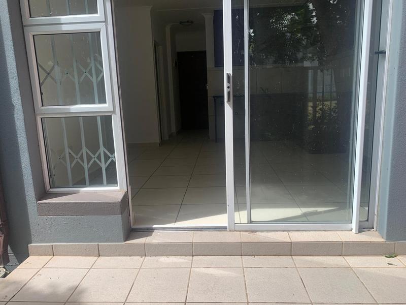 2 Bedroom Property for Sale in Buhrein Western Cape